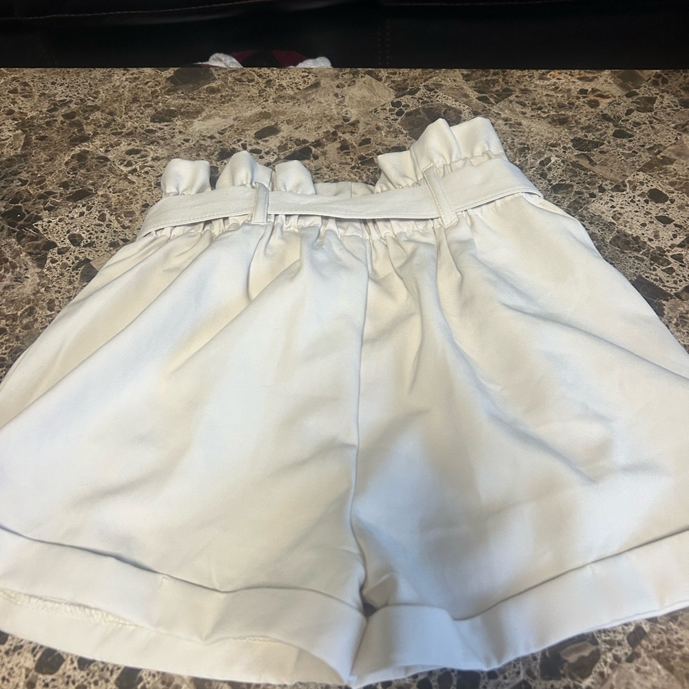 Streetwear Society Cream Quilted Shorts